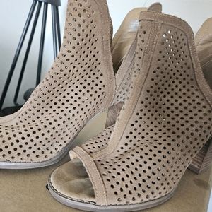 Lucky Brand Open Toe Bootie "sesame"
